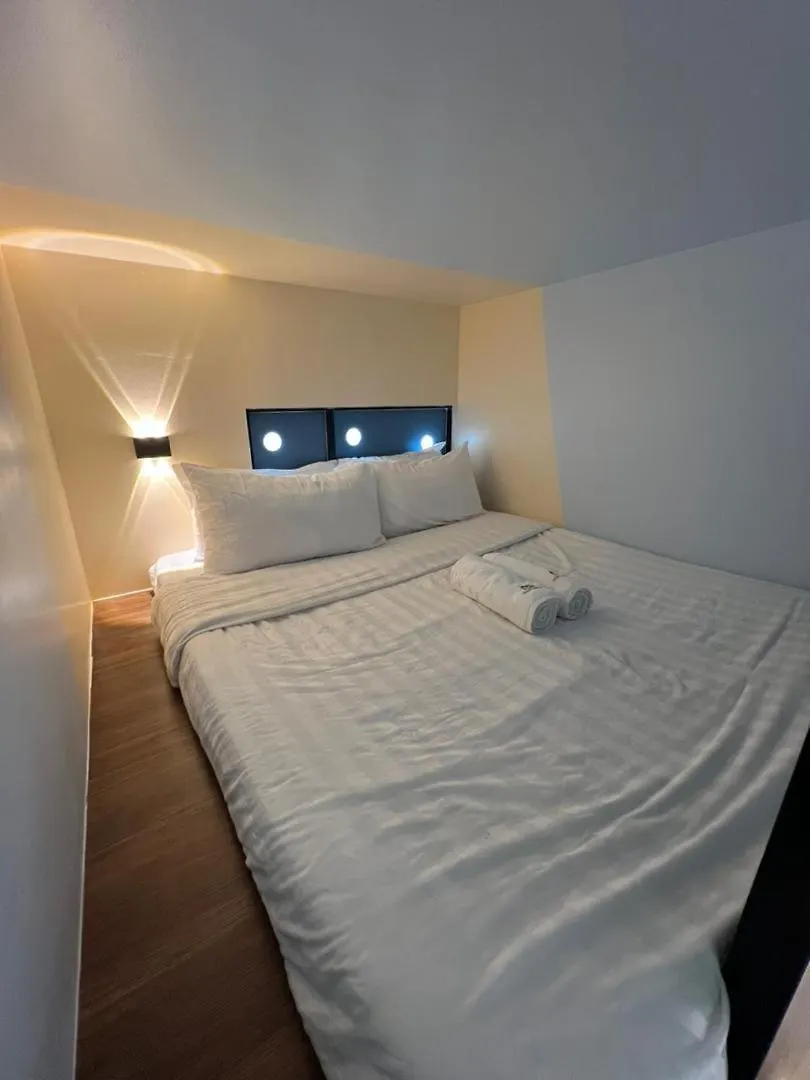 Cubic Botanical Suites Bangsar South By Homebrickz Kuala Lumpur 0*,